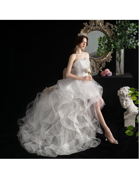 New style wedding dress with small tail